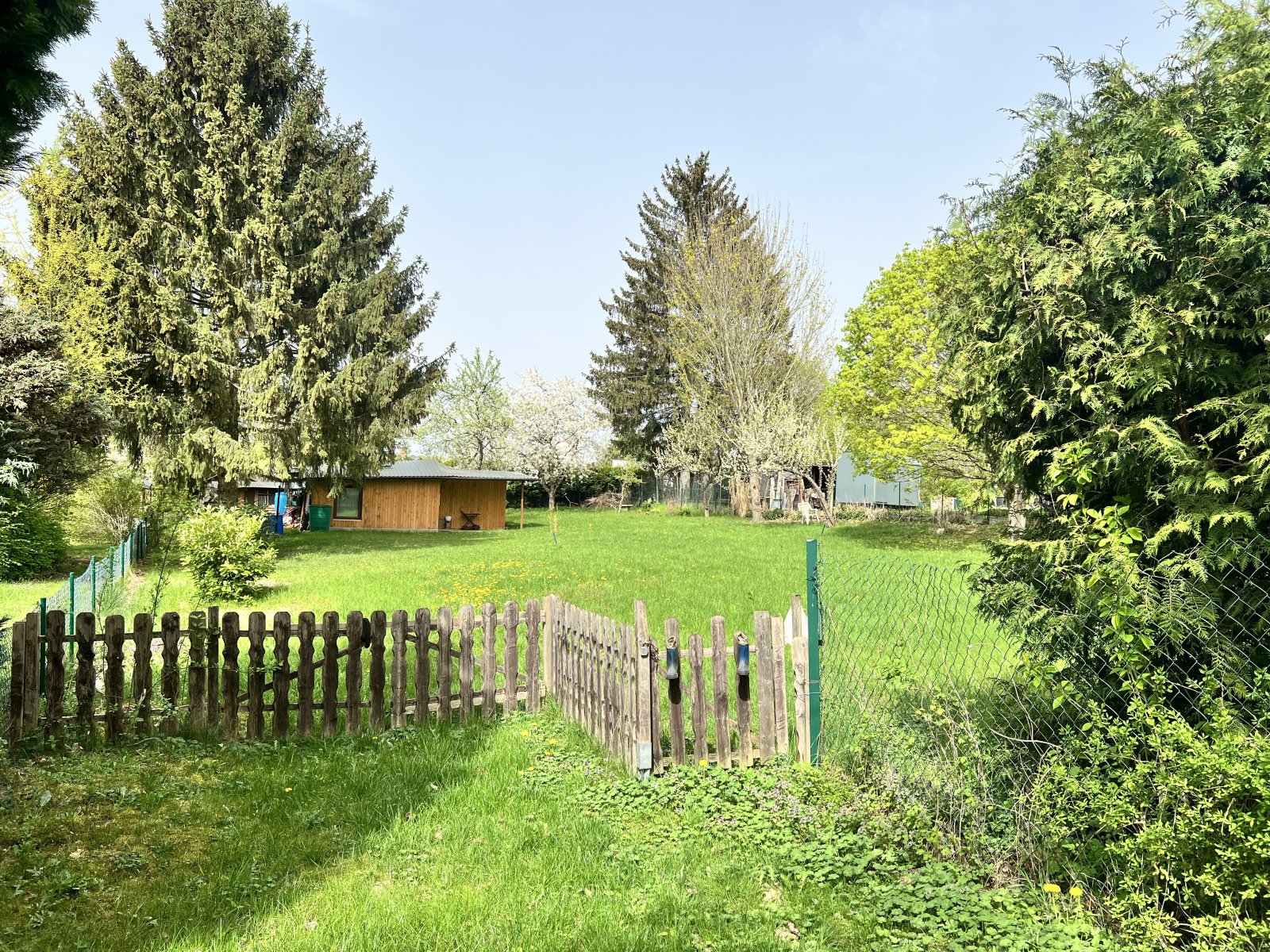Provisionsfrei: Viel Platz für Freizeit, Gartenträume und Wohnen - Grundstück in Postbauer-Heng 