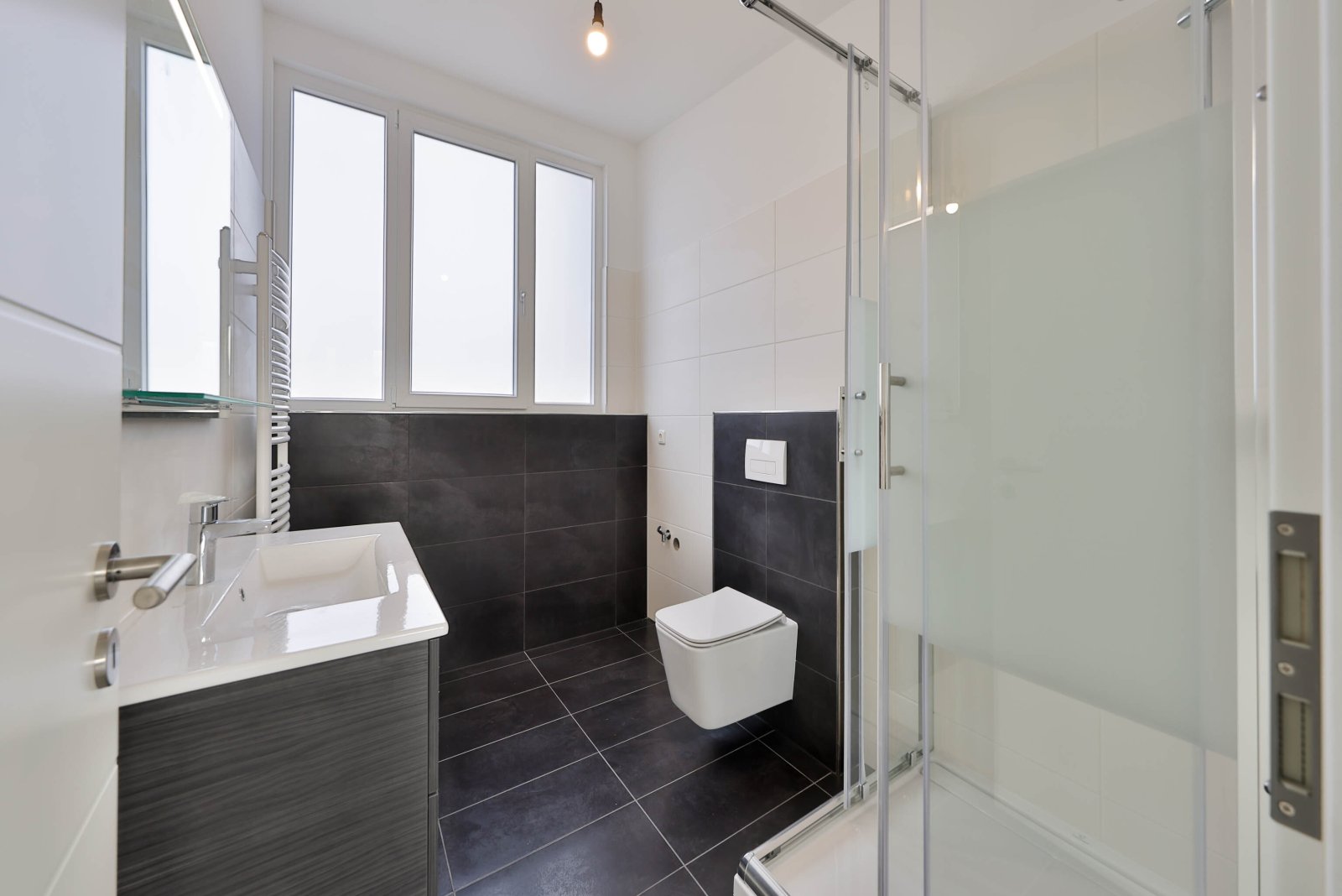 Zweites Bad mit Dusche