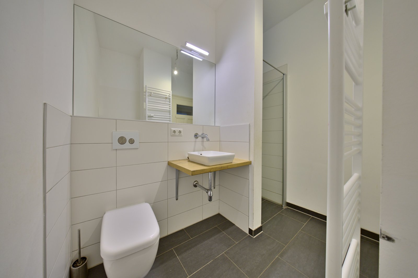 Modernes Badezimmer ... Modernes Badezimmer ...